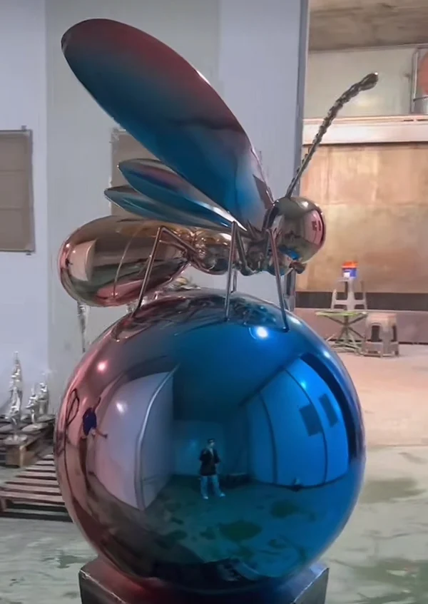 Metal firefly sculpture China Foshan Guangzhou seller and manufacturer WEMEDEC Metal firefly sculpture China Foshan Guangzhou seller and manufacturer WEMEDEC