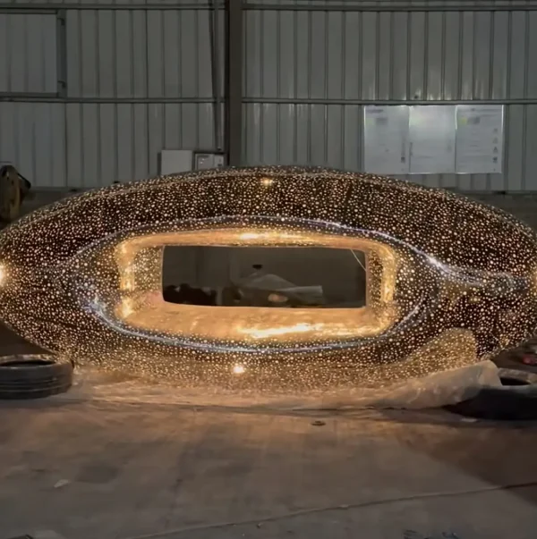 Openwork Oval Metal Stainless Steel Material Lighting Sculpture- WEMEDEC in CHINA (2) Openwork Oval Metal Stainless Steel Material Lighting Sculpture- WEMEDEC in CHINA (2)