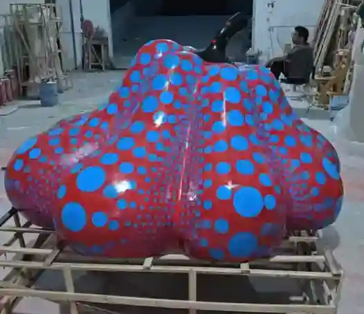 Yayoi Kusama's polka-dot FRP pumpkin sculptures Chinese Supplier manufacturer factory WEMEDEC