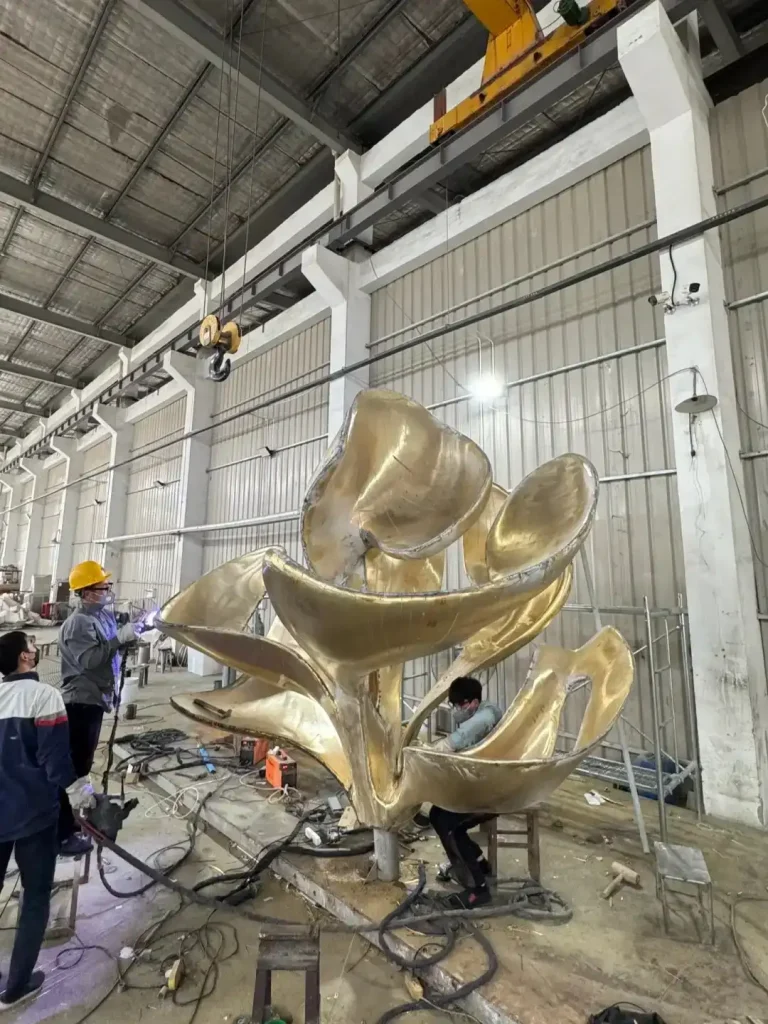 China abstract 304 316 stainless steel sculpture factory supplier wemedec