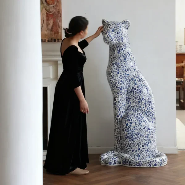 Mosaic Blue and White Porcelain Hand-Crafted Leopard Ornament Made by China manufacturer As Replacement of Charmy Decor WEMEDEC Sculpture for villa Mosaic Blue and White Porcelain Hand-Crafted Leopard Ornament Made by China manufacturer As Replacement of Charmy Decor WEMEDEC Sculpture for villa
