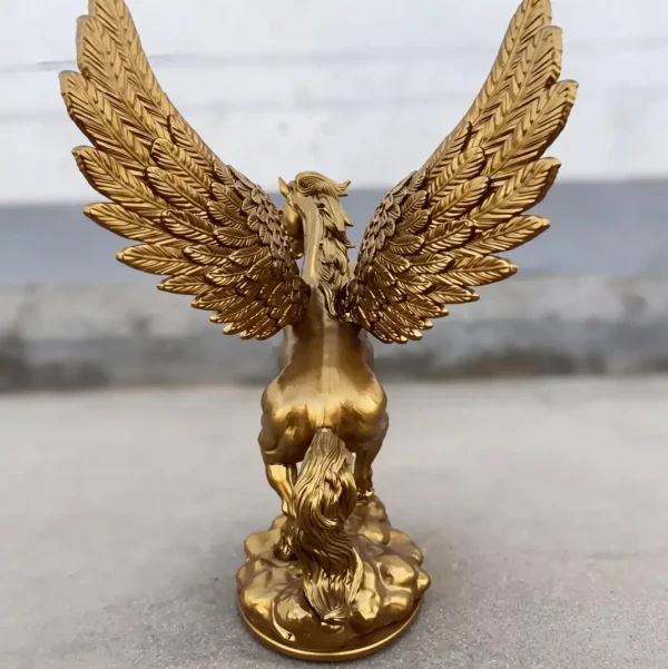 Golden Bronze Flying Horse Pegasus Sculpture Golden Bronze Flying Horse Pegasus Sculpture