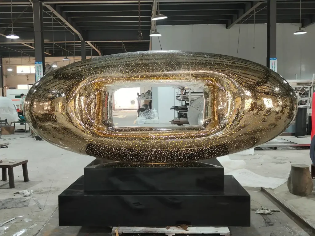 stainless steel oval shape water feature sculpture with light made by China supplier company WEMEDEC group-optimized